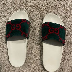 Gucci slides size 7